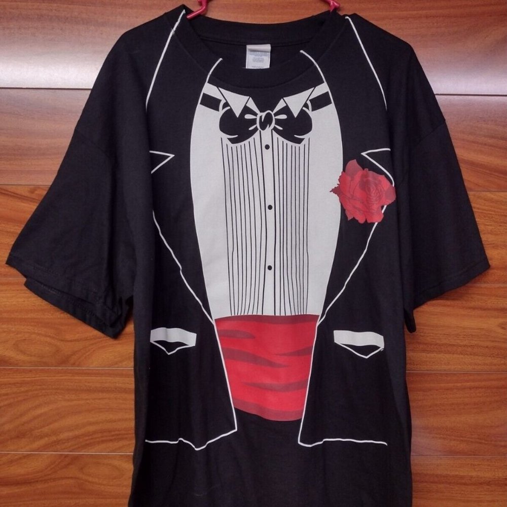 Vintage Tennessee River Size XL Made in Mexico Tux T Shirt Design